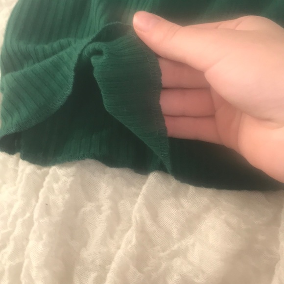 Green tank top - Picture 2 of 3